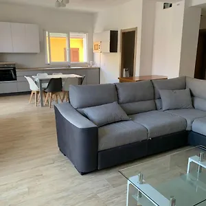  Appartamento La Casa Bianca Di Navarra Italia
